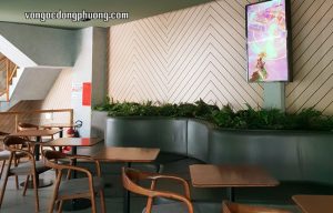 Quảng cáo màn hình LCD ở quán cafe - Một hoạt động Marketing dành cho thị trường ngách